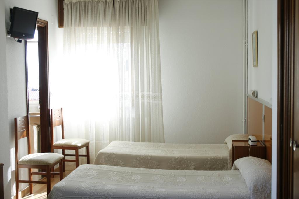 Hostal Liste Station A Coruña Habitación foto